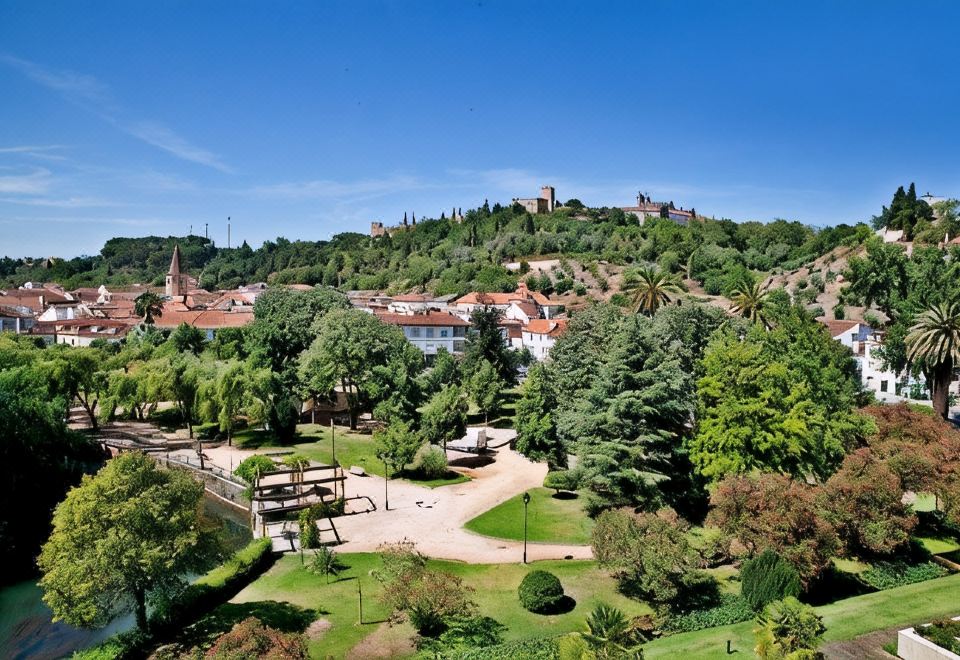 Hotel Dos Templarios - Housity