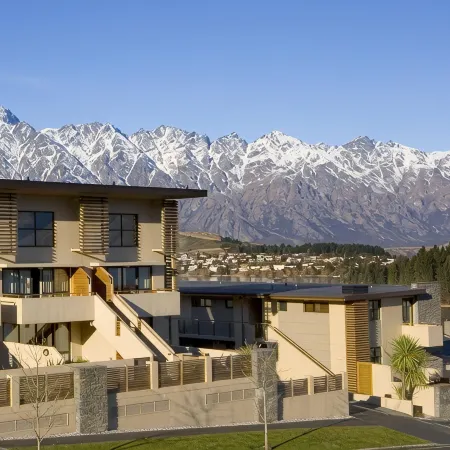 Garden Court Suites and Apartments Hotels in Queenstown