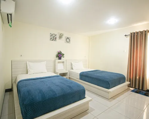Granada Inn Palu Hotels in South Palu