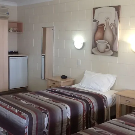 Nambour Lodge Motel