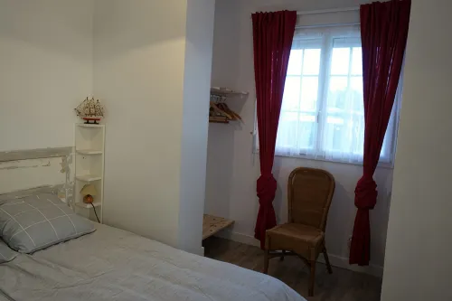 VILLA BEACH ENTRANCE - Full ground floor with free parking - Wifi