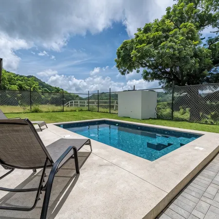 7 miles to Tamarindo beach/pool/Mountain view/private/pet friendly/all amenities