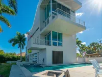 Exclusive 5-Level Waterfront Solstice House on Sarasota Bay - Pools