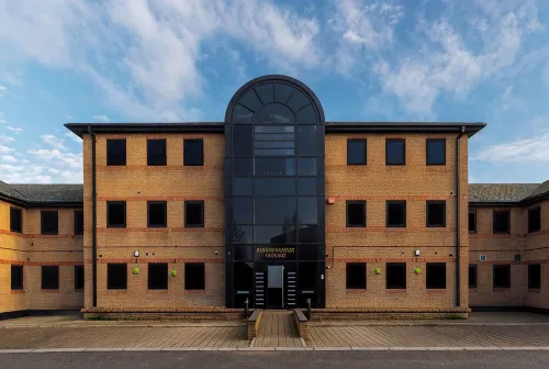 Close to city centre, Free Parking