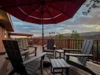 Canyon Vista Cottage- Hot Tub and Heavenly Views