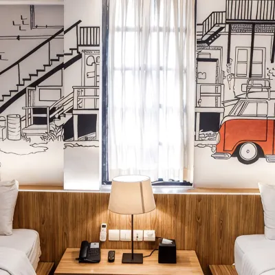 Triple Seven Bed and Breakfast Hotels near Octopus House