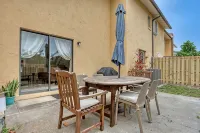 Stylish & Comfy Townhome Walking Distance to Beach - salle de sport