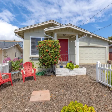 Beach cottages, majestic Morro Bay