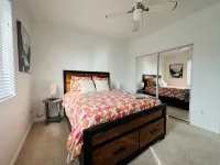 Modern 3 Bedroom Townhome, 3.5 Bathrooms, 2 Cars Garage with Level 2 EV Charging - Balkoner