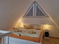 BEAUTIFULLY FURNISHED HOLIDAY HOUSE FOR 4 PEOPLE WITH SEPERATE SAUNA HOUSE - بيت ضيافة