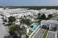 Beautiful villa with private pool just 10 min from the beach Отели в г. 