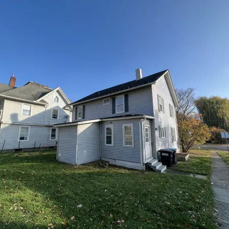 Charming 4 BD near DT Geneva