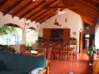 Relaxing Carrillo Bay-Walk to Beach, Restaurants,  3-7 bdrms great for families.