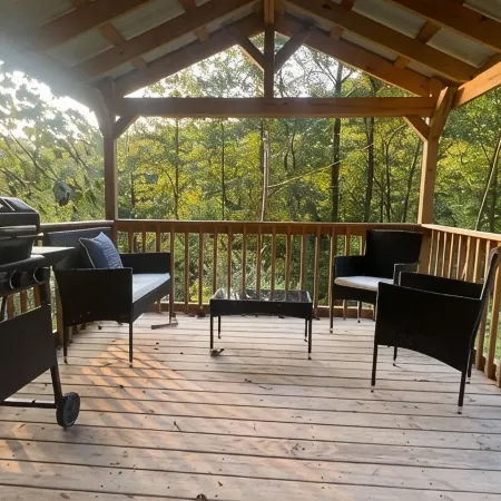 Rustic Retreat at Backwoods Bungalow – Secluded Cabin with Modern Comforts