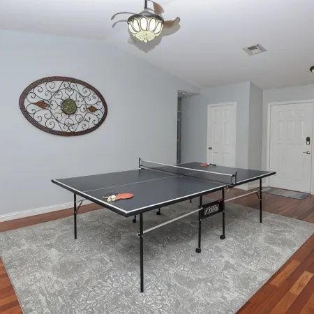 OCO-Heated pool for additional fee and spacious 4br home for your comfort.