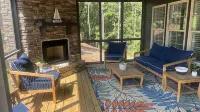 Cozy Cabin in Lake Community - Hytter