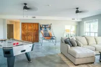 King Sized Retreat w/Hot tub, Peloton, Views - Close to Sedona! - Homestays
