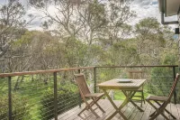 The Red Door B&B - Homestays