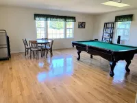 Spacious Sequoia Estate - Balkon