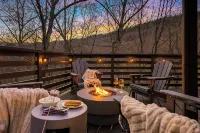 Slope View Chalet Hot Tub, Firepit, Family Fun