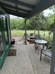 La Cabaña, a Quiet, Modern King Studio Retreat in Hot Springs Village, Arkansas -  Apartamentos vacacionales