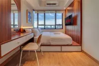 2BR Bauhaus 707 W/Pool & Free Parking - 3-Star