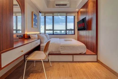 2BR Bauhaus 707 W/Pool & Free Parking