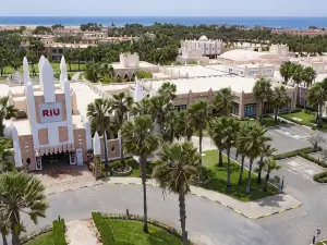 Popular Family Hotels in Sal