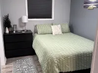 Whispering Pines - a Charming 2-bedroom cabin with WiFi, AC in serene Pipestem Hotels in Summers County