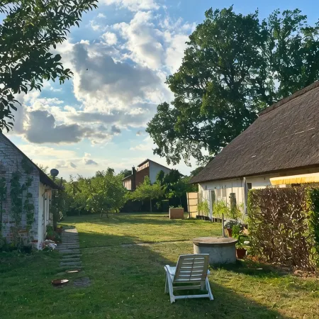 Familienfreundliche Reetdachhaushälfte im Wendland