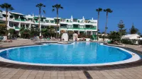 Playa Bastian, Ground Floor Apartment, Lovely Complex, WIFI, Near all amenities - 民宿