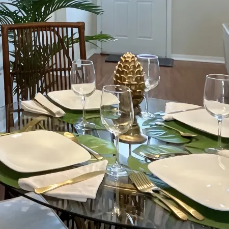 Private Pool Oasis + Hot Tub ,Quiet Luxury in the Villages, Pet Friendly