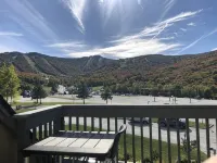Killington Condo Penthouse Mountain View Underground parking Pool Hot Tub - 3F10 - Mountain view