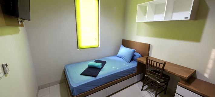 D Laris BSD Hotels in Pagedangan