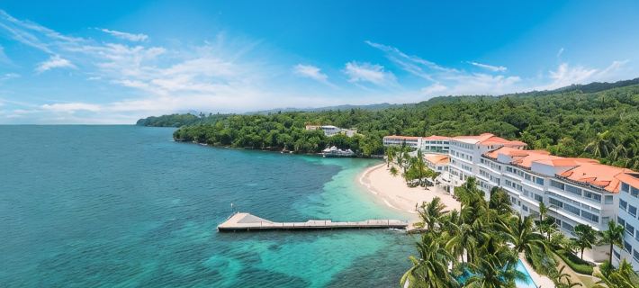 Couples Tower Isle Hotels in Tower Isle