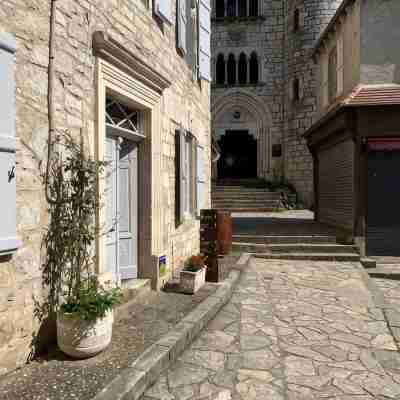 Les Pirondeaux Hotel Exterior