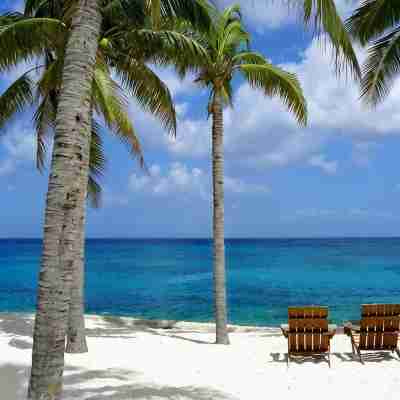 Romantic Beachfront Just 3 Steps on the Sandy Beach! Fitness & Recreational Facilities
