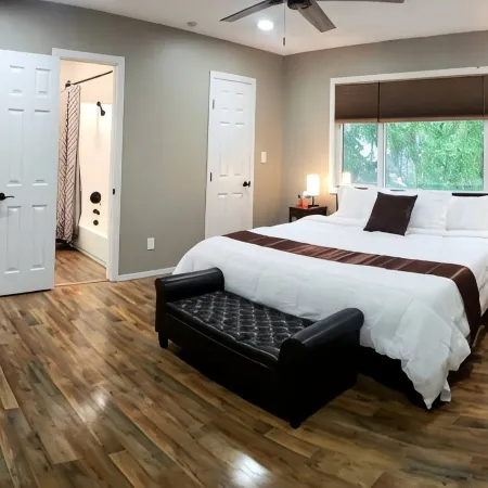 Caribou Flat II: Theater, Firepit & Private Yard!