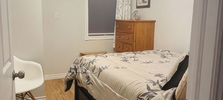Luxurious 2 Bedroom with King and Queen bed and 1.5 Bathroom sleeps 6. Hotels in Lunenburg County