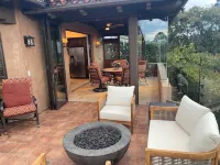 Beautiful Mediterranean Cottage on larger estate. - Tiny houses