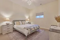 Modern Farmhouse Getaway | 5+ Acres | Family Friendly | Arrowhead | Algonquin - con encanto
