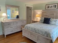 Vineyard Haven Oasis! Hotels in Tisbury