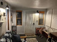 Lake Champlain 2-bedroom cottage with kayaks and bikes in beautiful Alburgh.