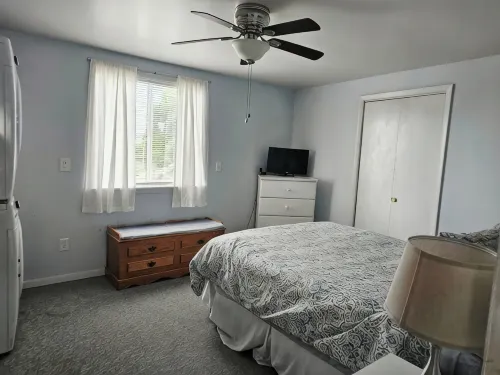 One Bedroom Loft Apartment - five minutes to Crystal Mt resort * Pet friendly - 2-Star
