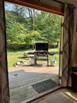 Private & Relaxing Backyard Hot Tub, Fire Pit, NAP under the Trees in a Hammock - 3-Sterne