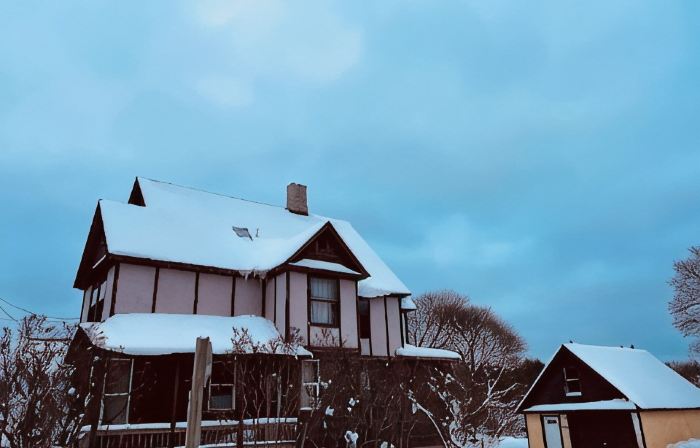 Large Home Near Trail in Calumet