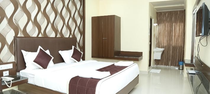 Hotel Venkaateswara Hotels in Tirunelveli District