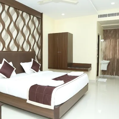 Hotel Venkaateswara Hotels near Athankarai Pallivasal
