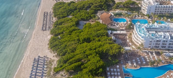 Iberostar Waves Ciudad Blanca Hotele w: Raiguer