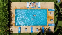 Keys Hotel - Pools